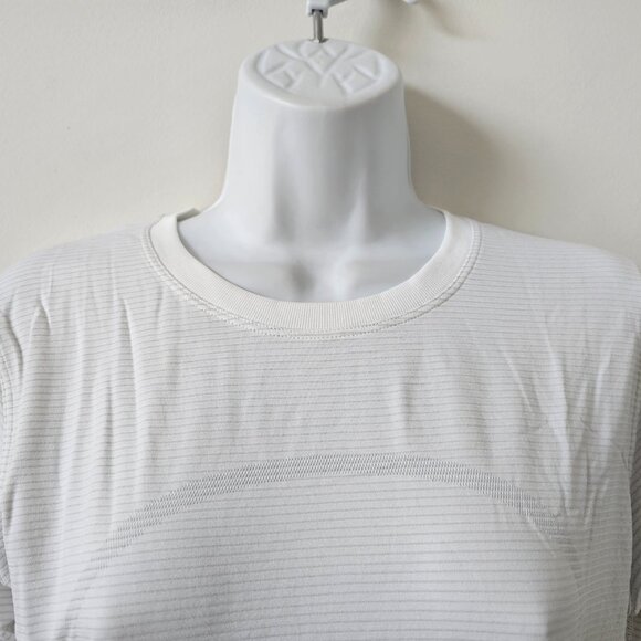 NWT LULULEMON WHWH White Swiftly Relaxed Long Sleeve Crew Top 6 - Picture 3 of 8